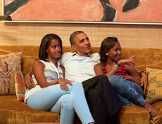 Barack Obama Photo 14 - Watching Movies - People With Impact